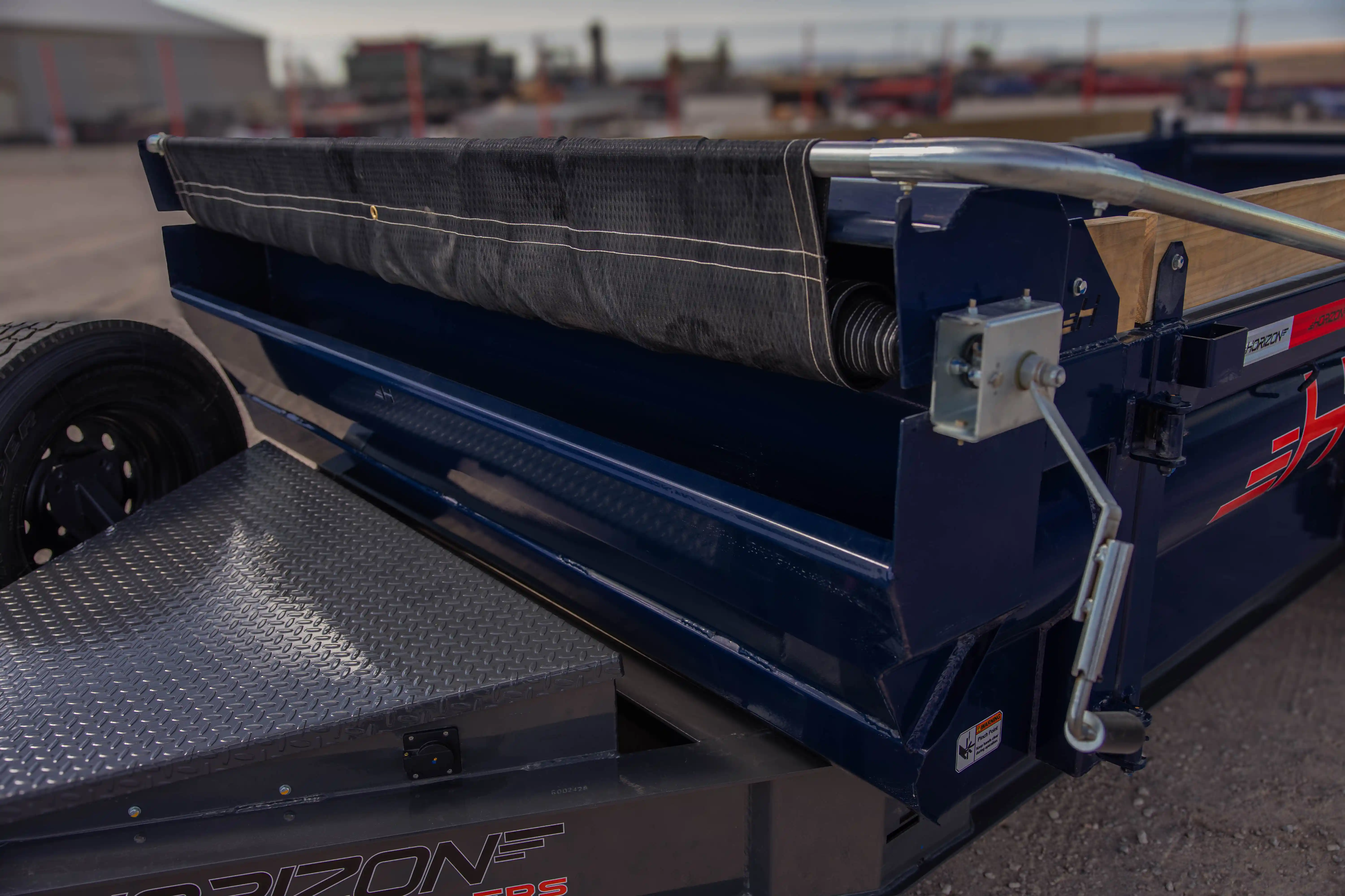 horizon trailers img